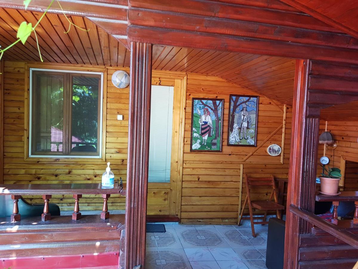 Hotel Casa Simona à Două Mai Extérieur photo