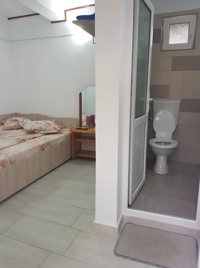 Hotel Casa Simona à Două Mai Extérieur photo