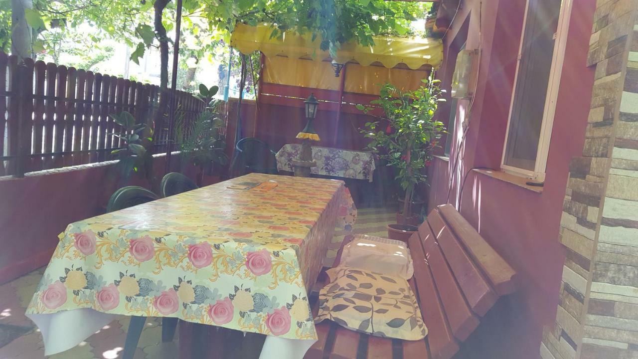 Hotel Casa Simona à Două Mai Extérieur photo