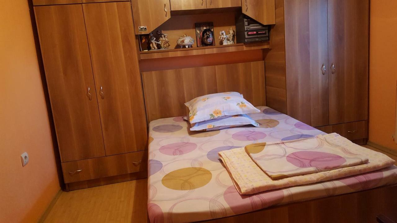 Hotel Casa Simona à Două Mai Extérieur photo