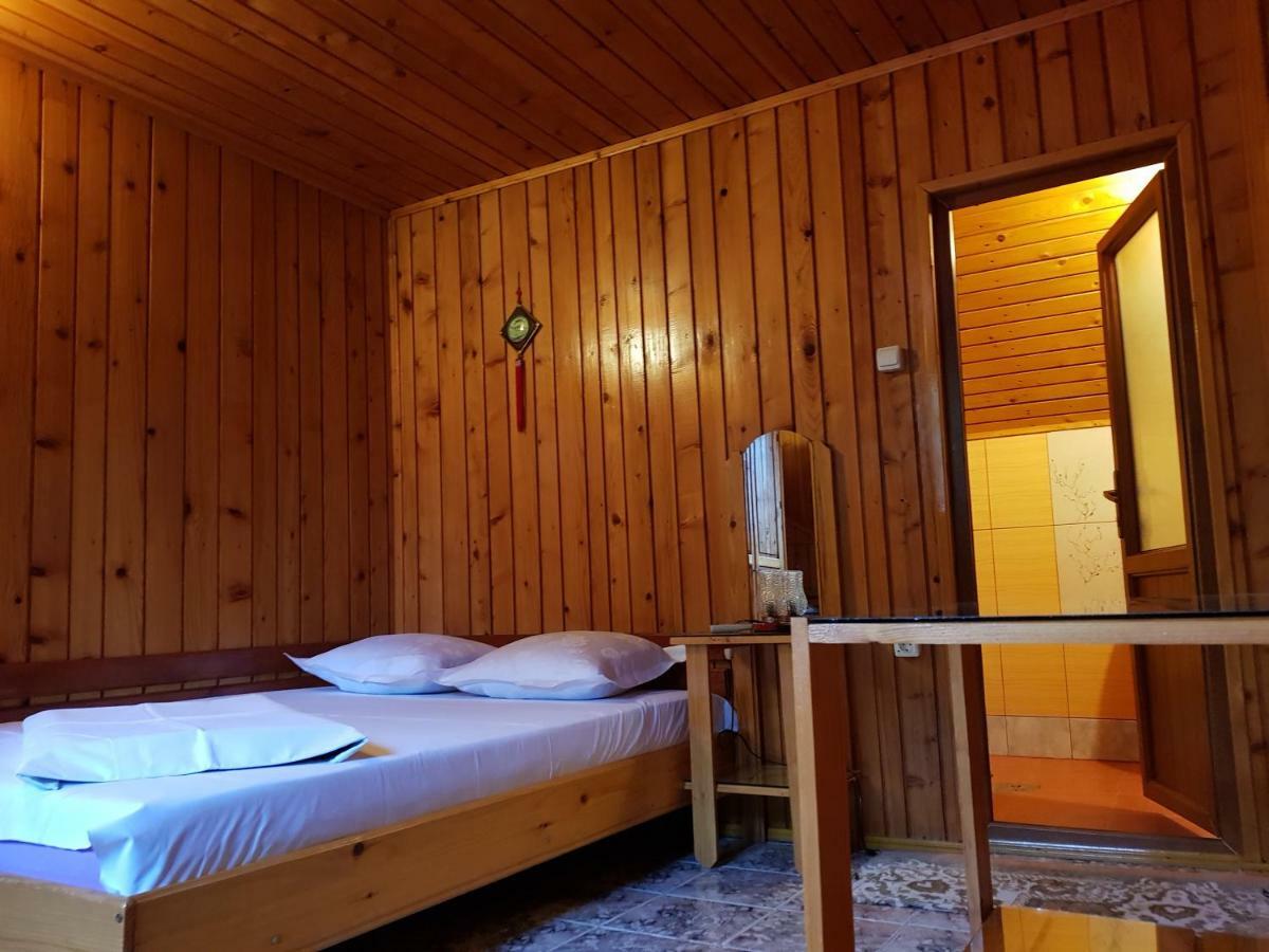Hotel Casa Simona à Două Mai Extérieur photo